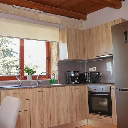 Sundaymar Stone House Apartment