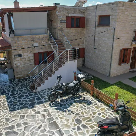 Apartment Sundaymar Stone House *